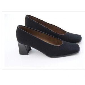 Stuart Weitzman low heels